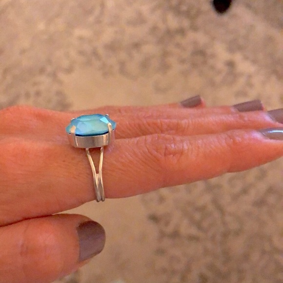 Aquamarine Crystal Ring - Picture 5 of 9